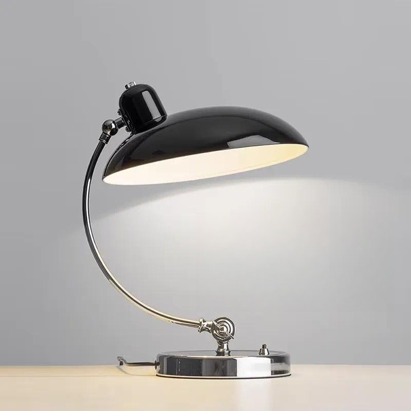 Solar Lamp - Moderne Kabellose Schreibtischlampe Klassisches Gebogenes LED-Design
